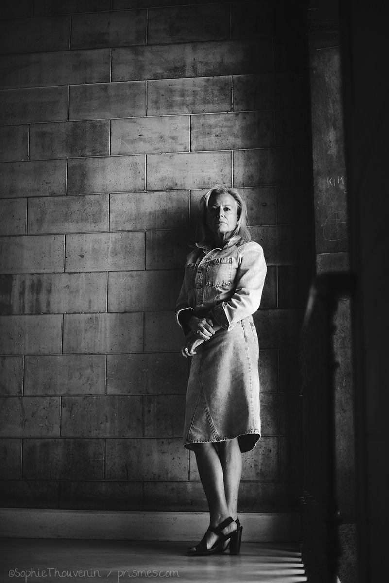 Armelle de Thé dans la cage d’escalier de l’Hôtel-Dieu